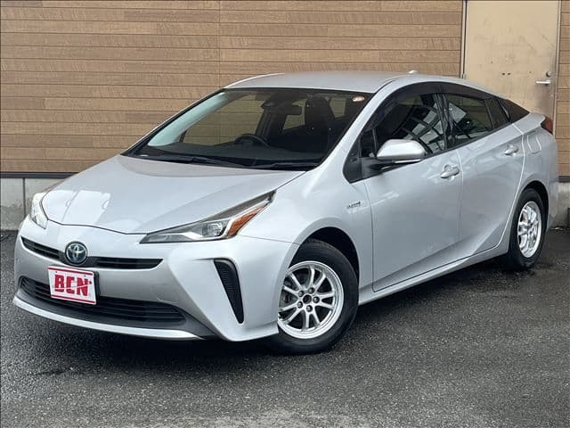 TOYOTA PRIUS 4WD