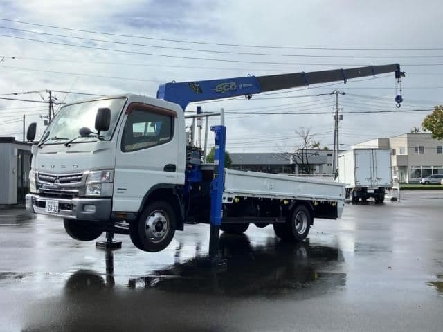 MITSUBISHI CANTER