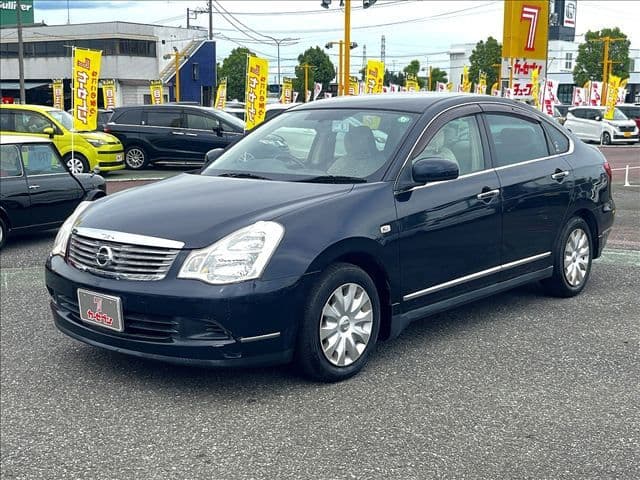 NISSAN