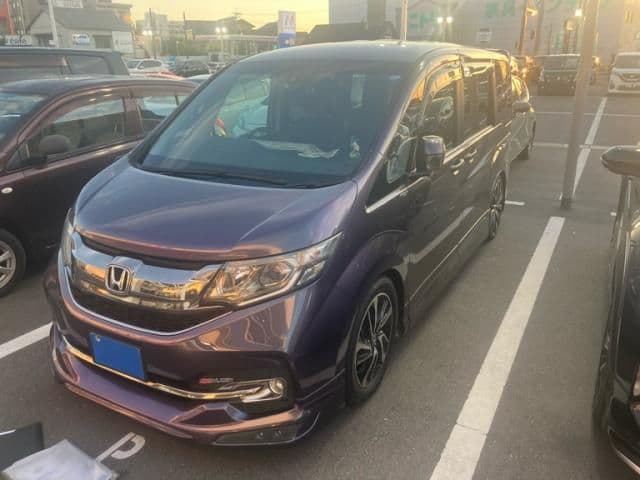 HONDA STEPWAGON SPADA