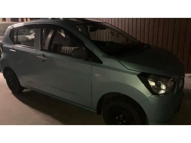 Car thumbnail 3