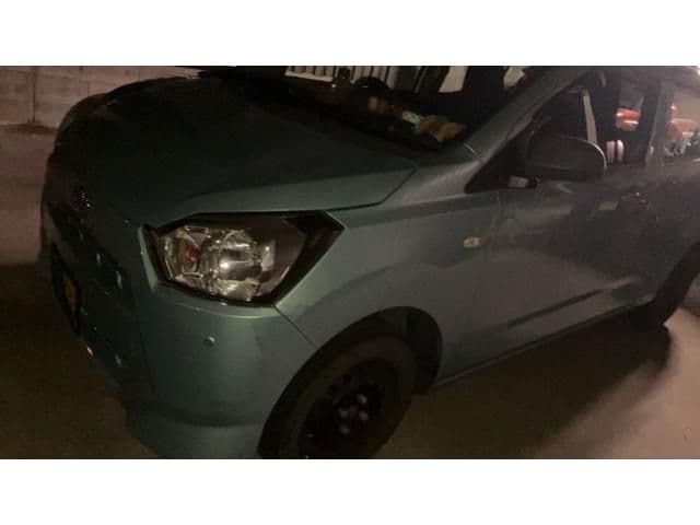 Car thumbnail 4