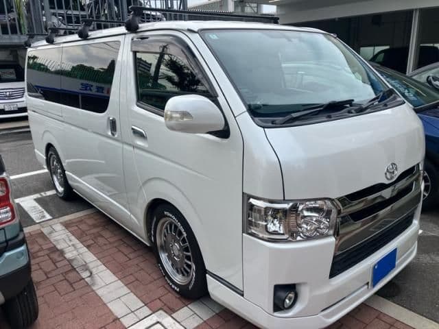 Car image 1