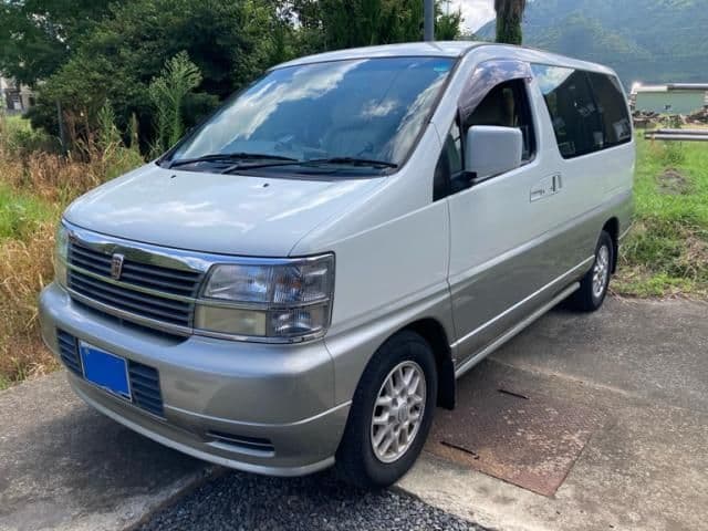 NISSAN ELGRAND