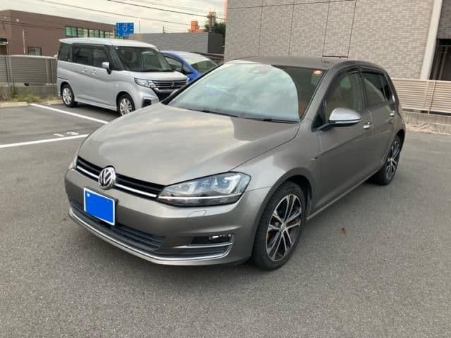 Car image 1