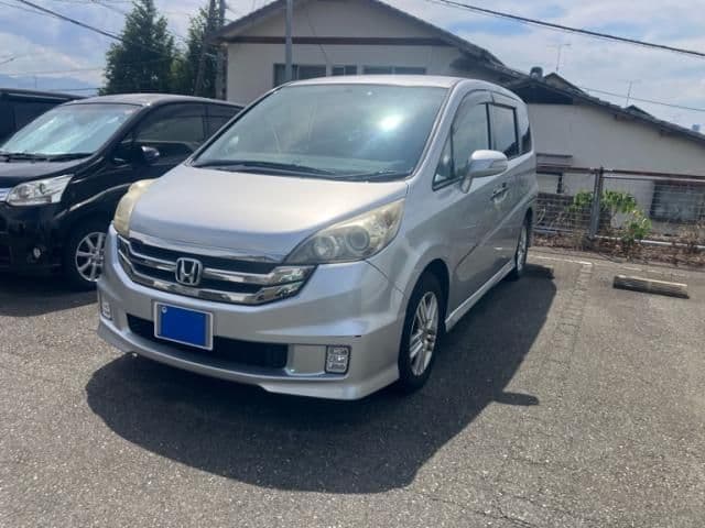 HONDA STEPWAGON SPADA