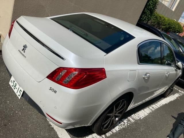 Car thumbnail 3