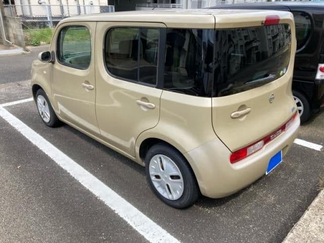 Car thumbnail 3