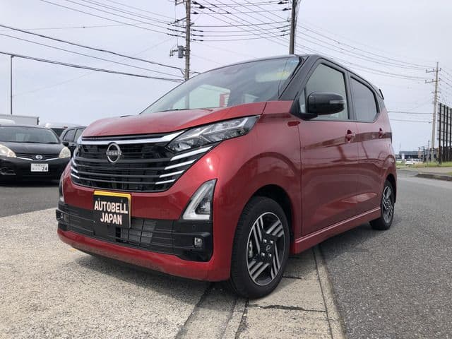 NISSAN