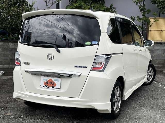 Car thumbnail 3