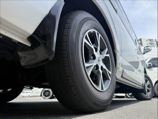 Car thumbnail 24