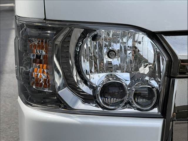 Car thumbnail 25