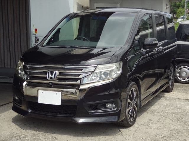 HONDA STEPWAGON SPADA