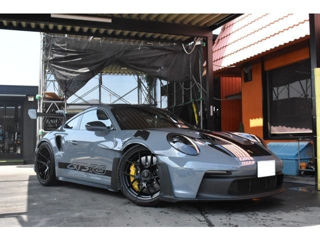 PORSCHE