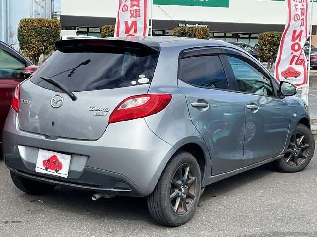 Car thumbnail 3