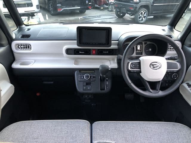 Car thumbnail 2