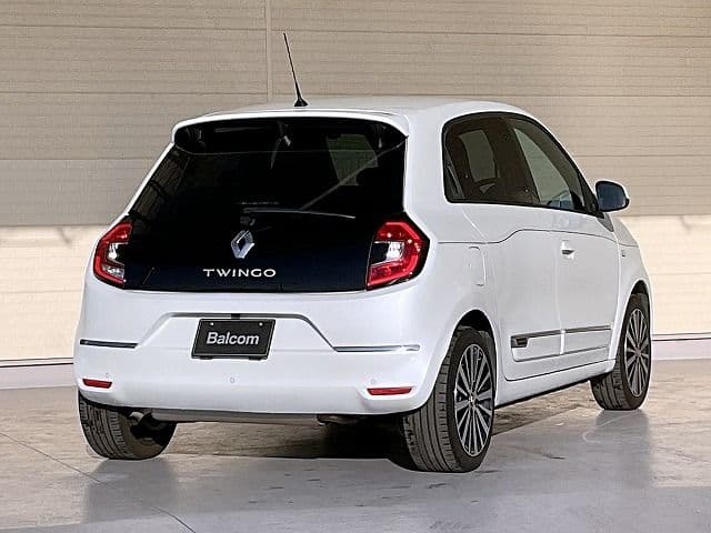 Car thumbnail 2