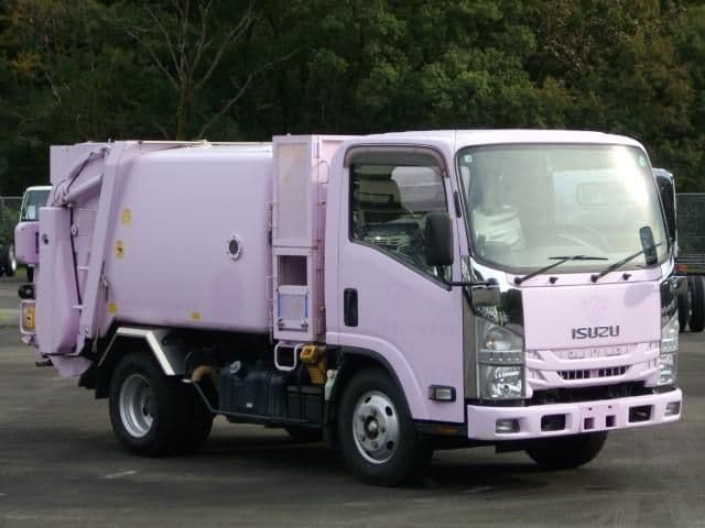 ISUZU