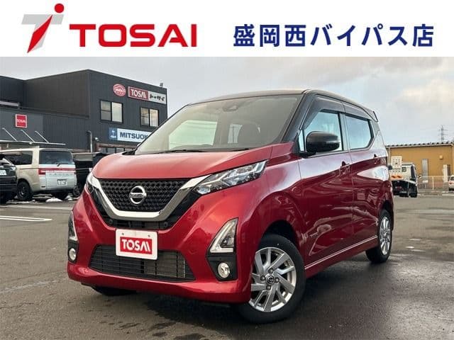 NISSAN