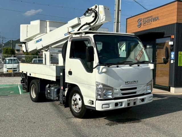 ISUZU