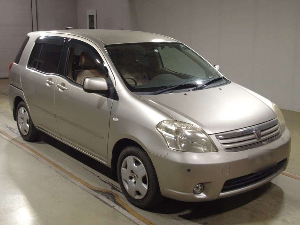 TOYOTA RAUM 
