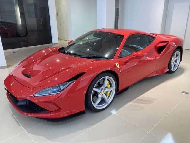 FERRARI FERRARI F8 Tributo