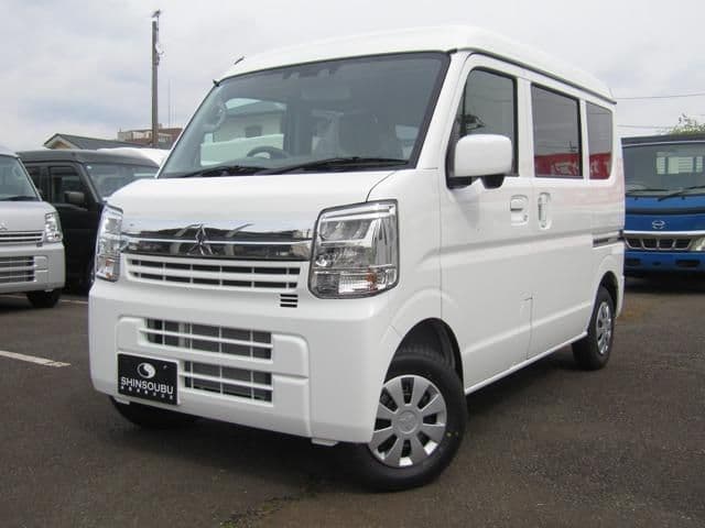 MITSUBISHI MINICAB van