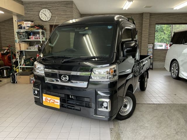 NISSAN NT100 CLIPPER 4WD