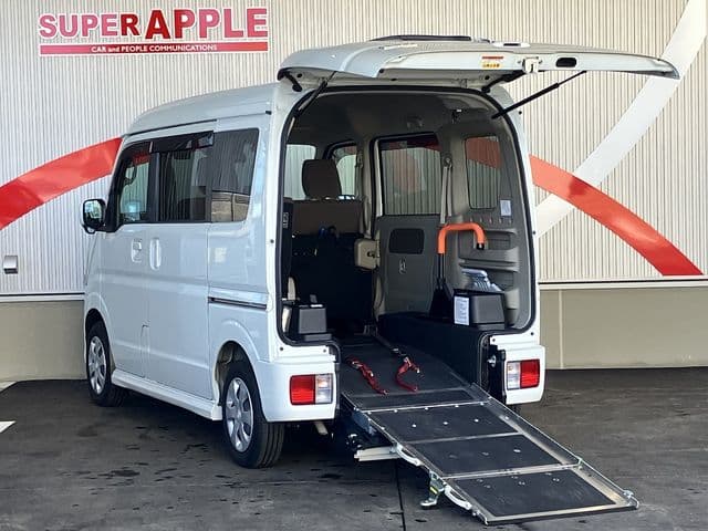 NISSAN NV100 CLIPPER RIO 4WD