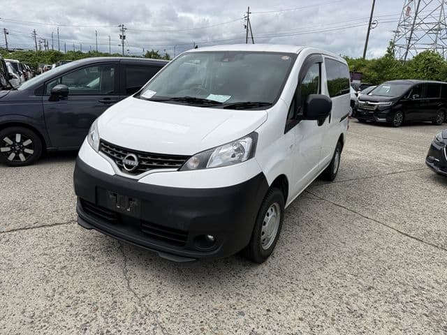 NISSAN NV200 VANETTE van 4WD