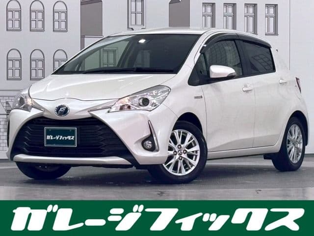 TOYOTA VITZ HYBRID