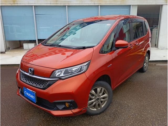 HONDA FREED plus HYBRID 4WD