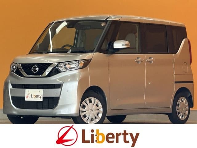 NISSAN ROOX 4WD