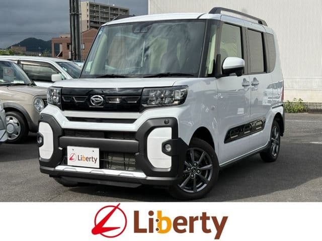 DAIHATSU TANTO FAN CROSS 4WD