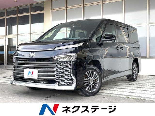 TOYOTA VOXY 4WD