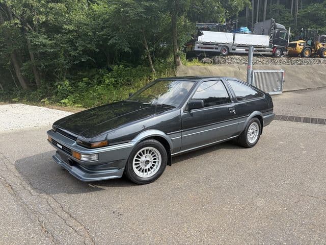 TOYOTA SPRINTER TRUENO hatchback