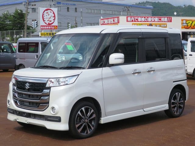 SUZUKI Spacia custom Z 4WD
