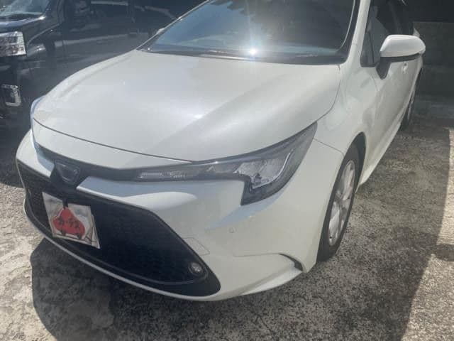 TOYOTA COROLLA TOURING HYBRID 4WD