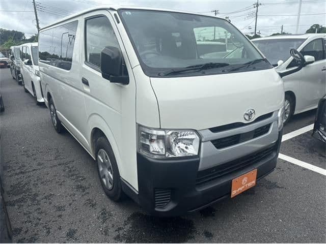 TOYOTA HIACE van 1.2t 2WD