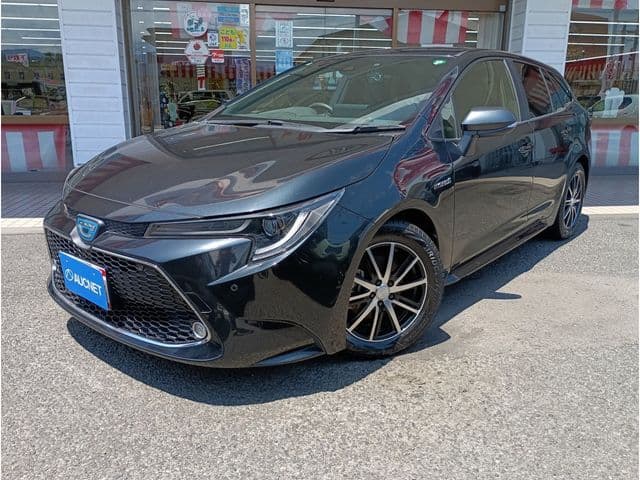 TOYOTA COROLLA TOURING HYBRID 4WD