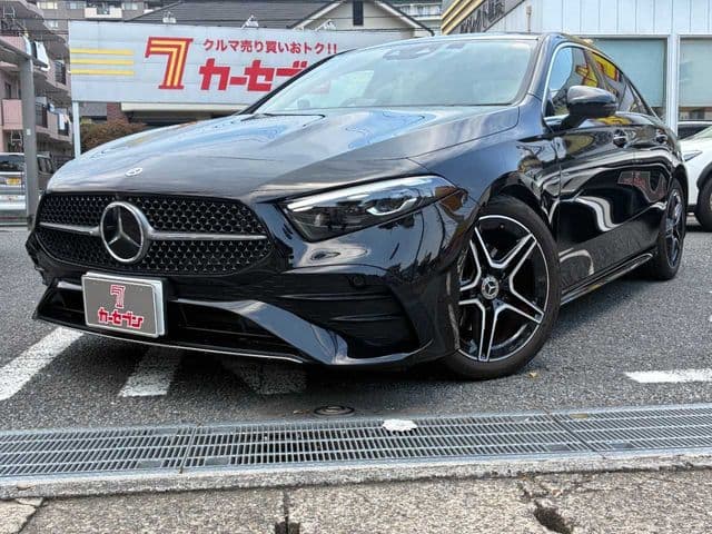 MERCEDES BENZ MERCEDES BENZ A class sedan