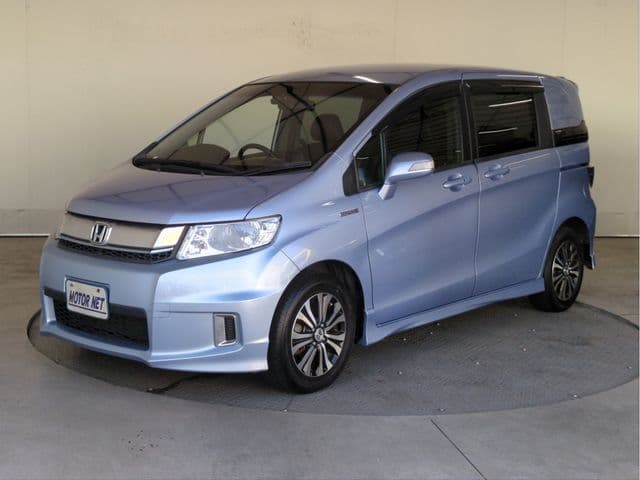 HONDA FREED Spike HYBRID