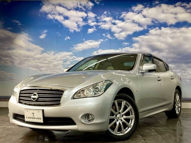 NISSAN FUGA 4WD