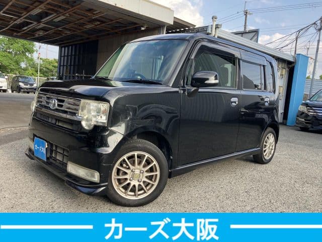 TOYOTA PIXIS SPACE