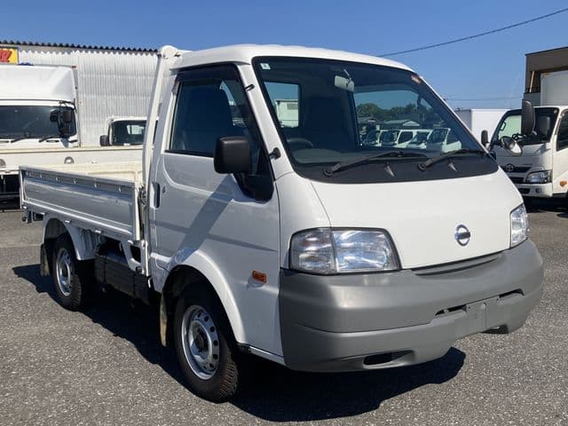NISSAN VANETTE truck 4WD