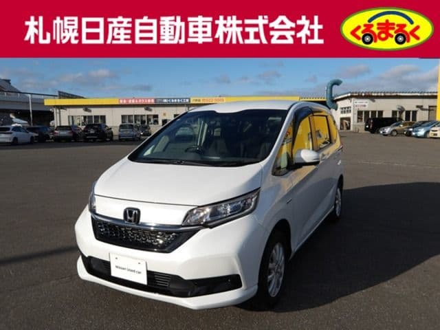 HONDA FREED plus HYBRID 4WD
