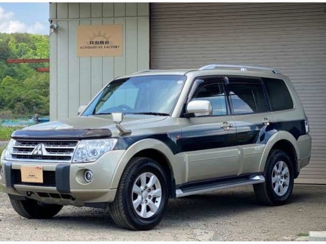 MITSUBISHI PAJERO wagon