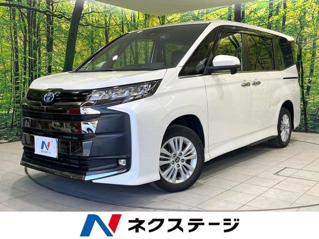 TOYOTA NOAH HYBRID 4WD