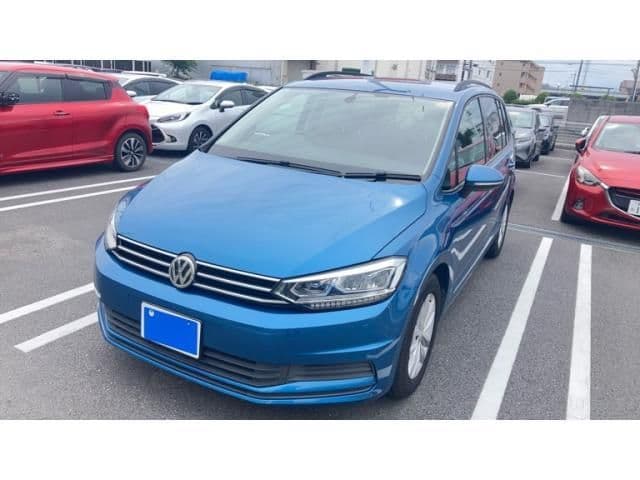 VOLKSWAGEN VOLKSWAGEN GOLF TOURAN