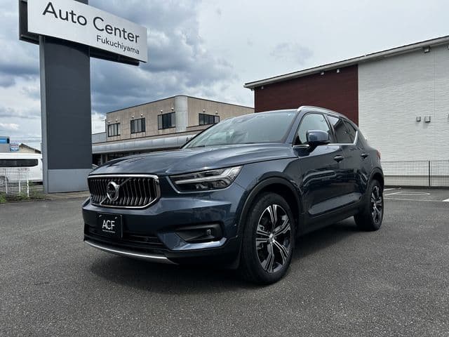 VOLVO VOLVO XC40